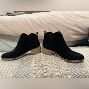 Crevo Canna Leather Booties Jet Black Size 7